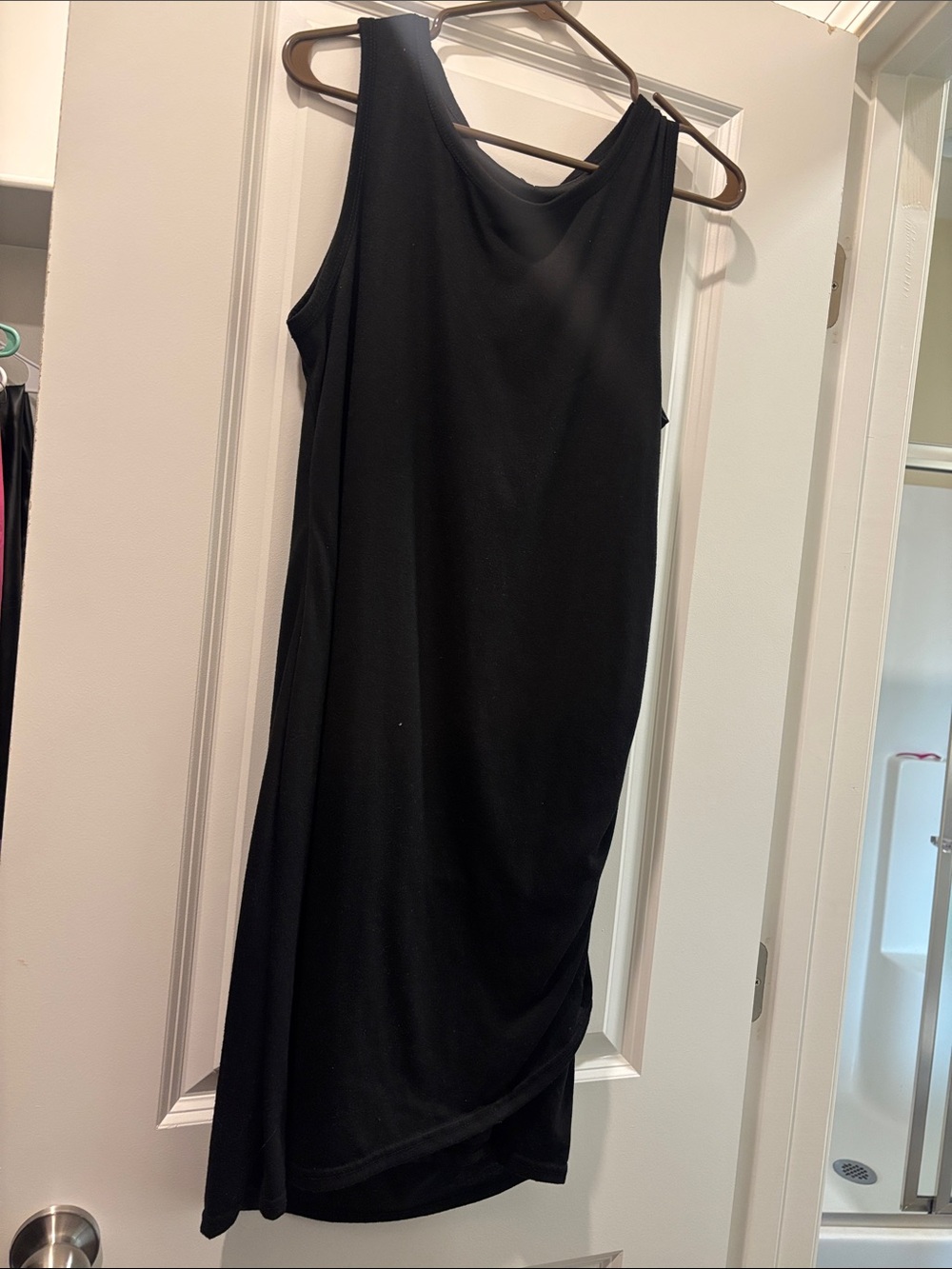 Classic Black Sleeveless Women's Dress - Timeless Elegance